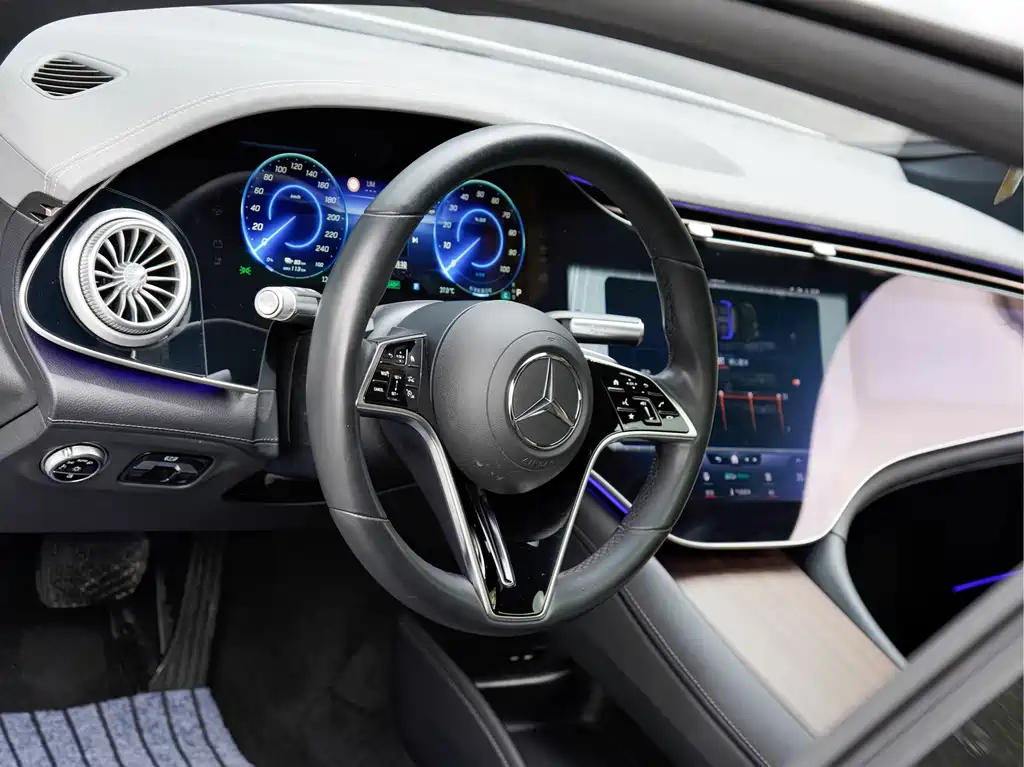 Mercedes-Benz EQS — миниатюра 12