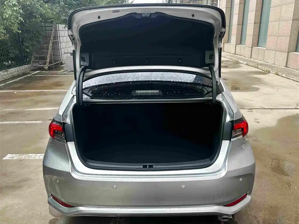 Toyota Corolla — миниатюра 10
