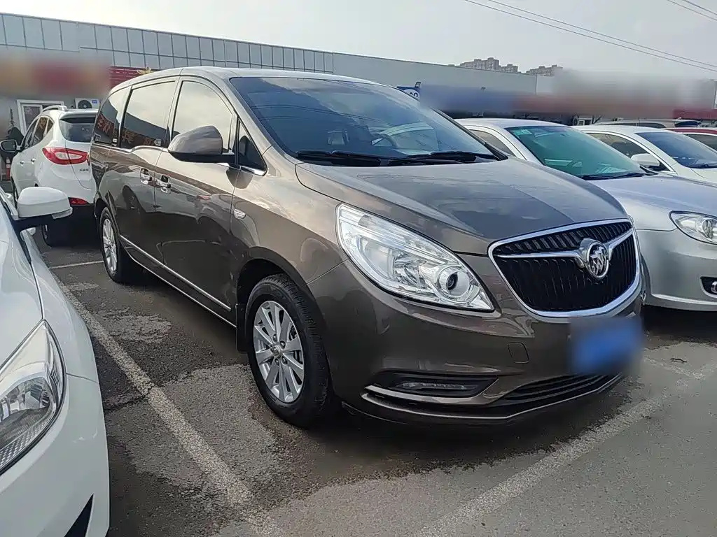 Buick GL8 — миниатюра 7