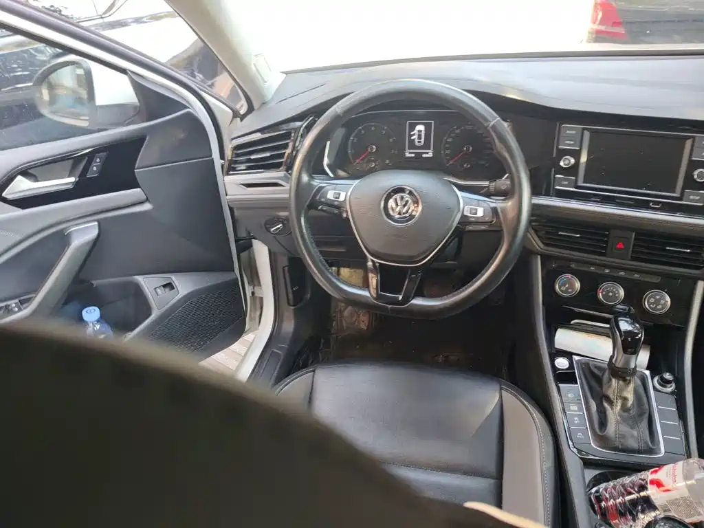 Volkswagen Sagitar — миниатюра 6