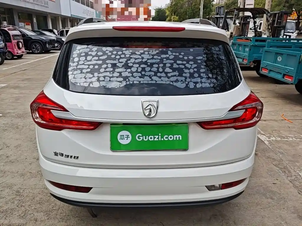 Baojun 310W — миниатюра 6