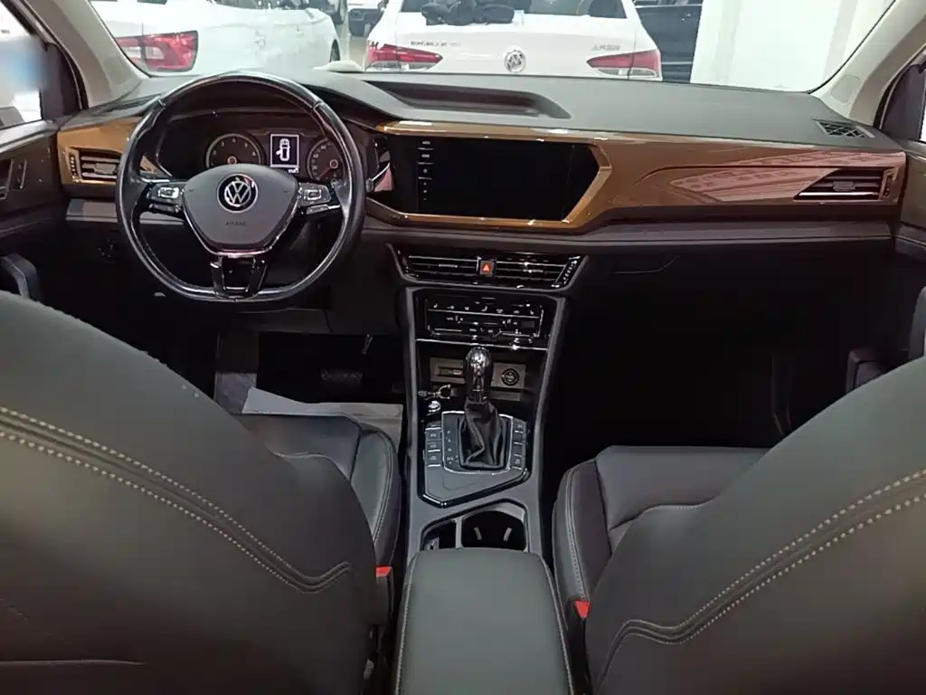 Volkswagen Tharu — миниатюра 10