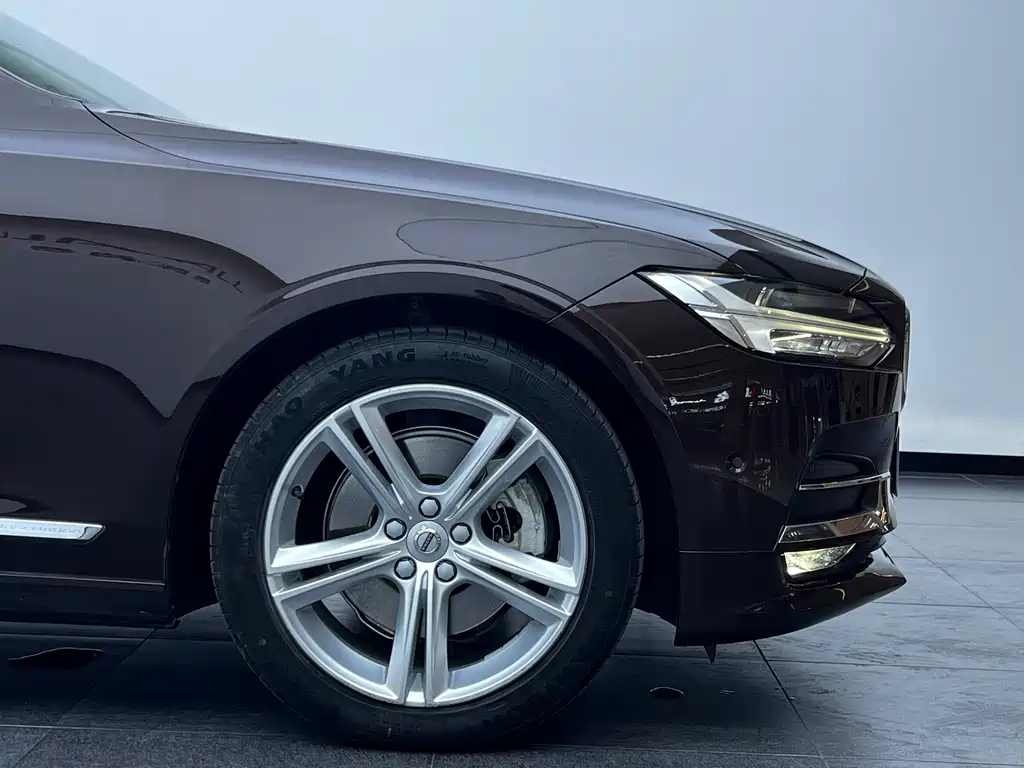Volvo S90 — миниатюра 30