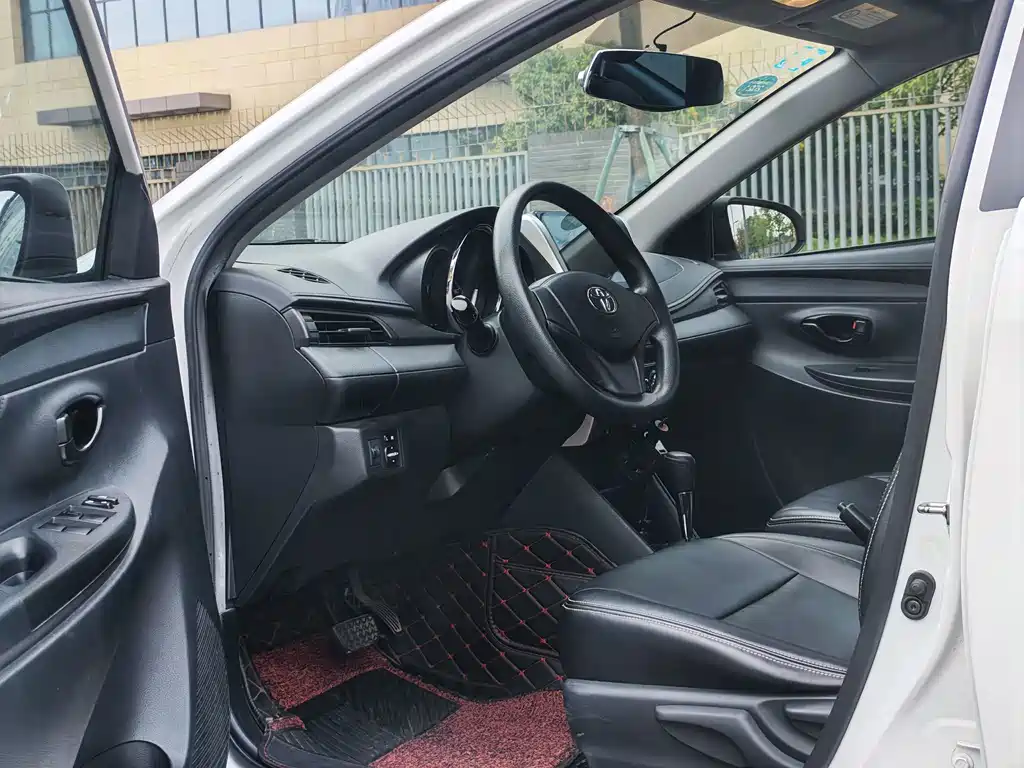 Toyota Vios — миниатюра 9