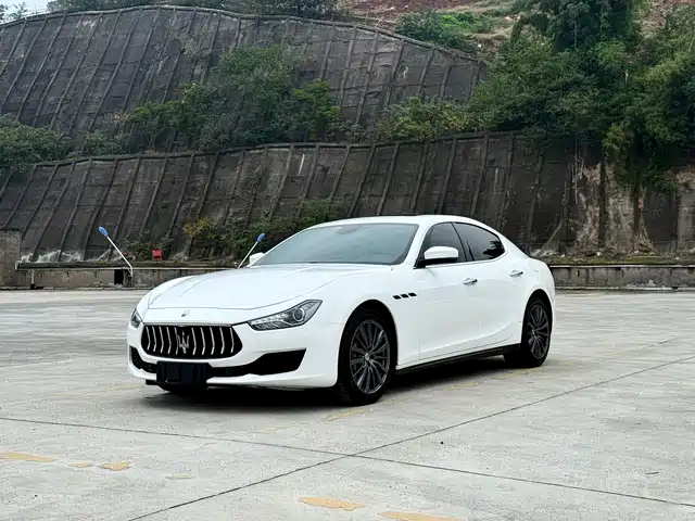 MASERATI GHIBLI 2021