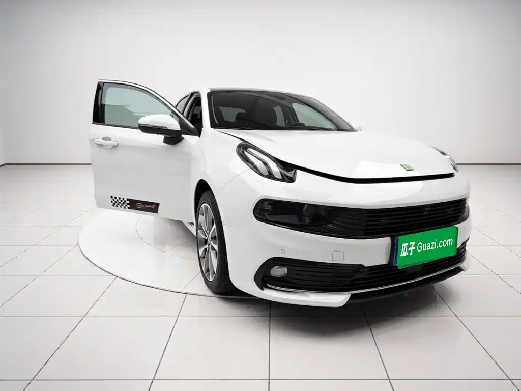 Lynk & Co 03 — миниатюра 3