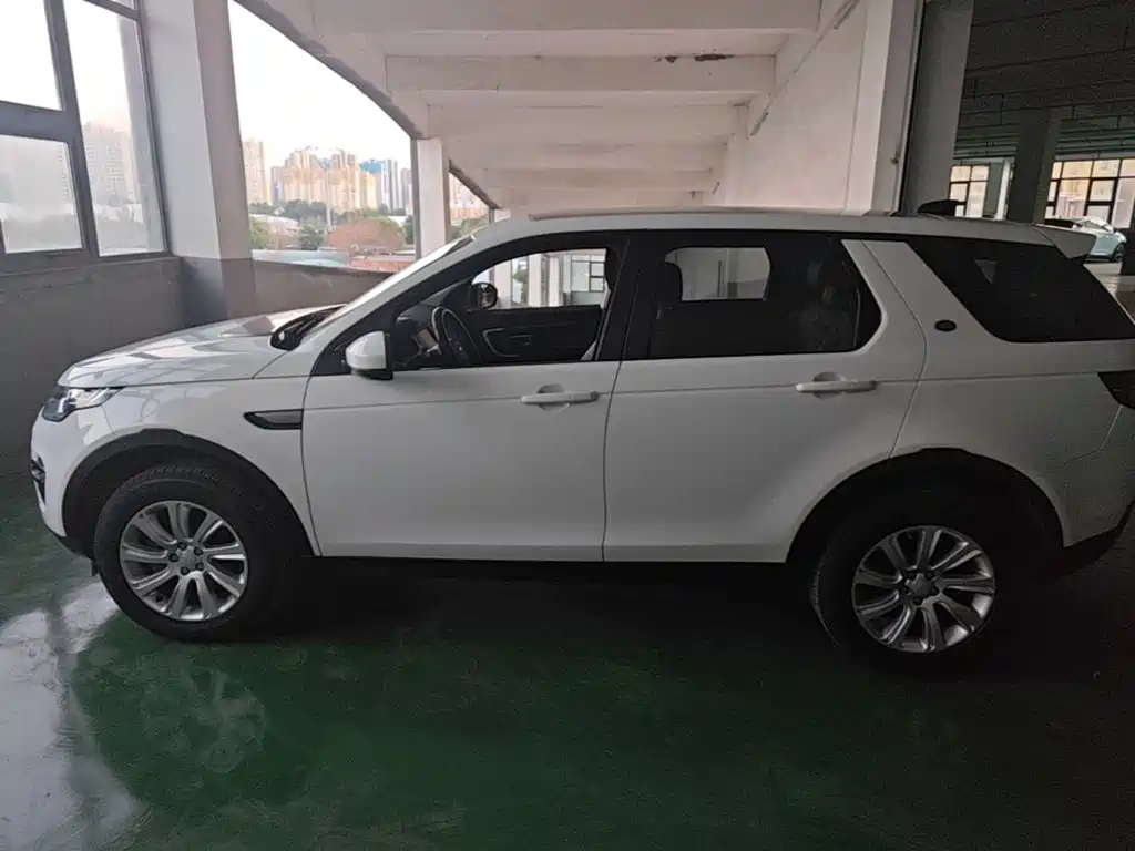 Land Rover Discovery Sport — миниатюра 5