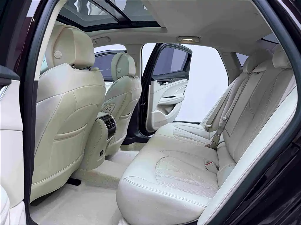 Buick LaCrosse 2022 Avenir