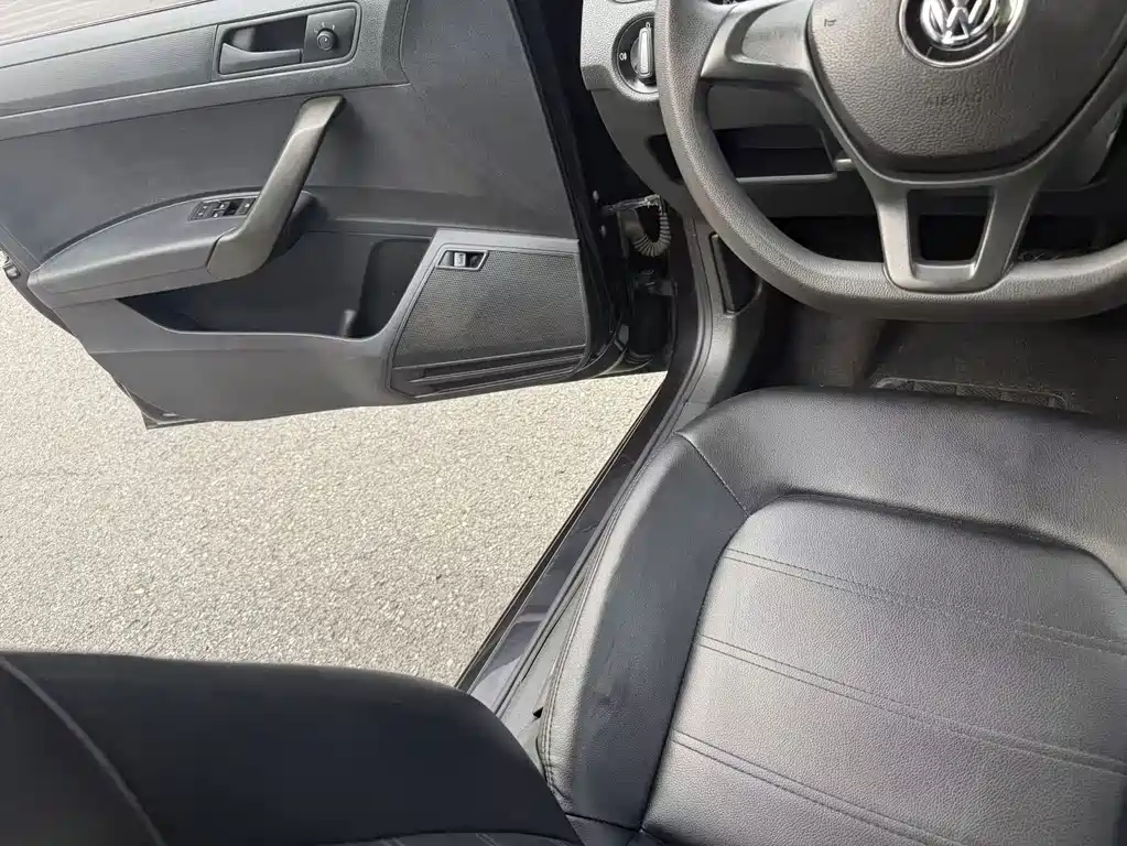 Volkswagen Santana — миниатюра 21