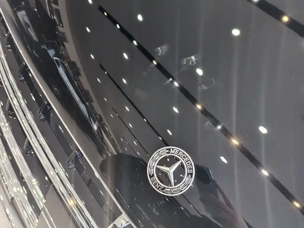 MERCEDES-BENZ V CLASS