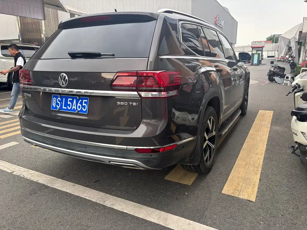 Volkswagen Teramont — миниатюра 10