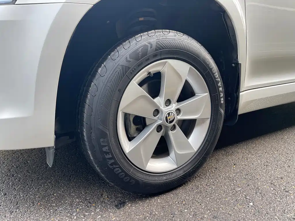 Skoda Yeti — миниатюра 15