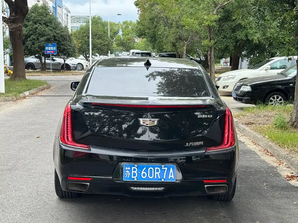 Cadillac XTS — миниатюра 5