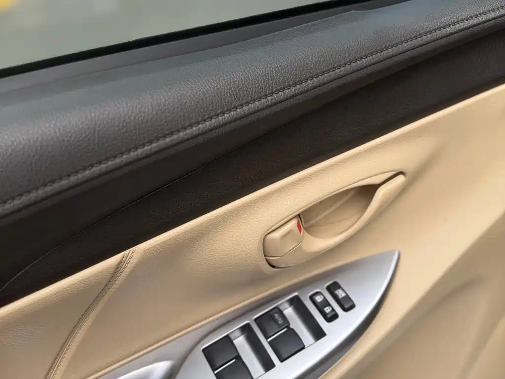 Toyota Yaris L — миниатюра 14