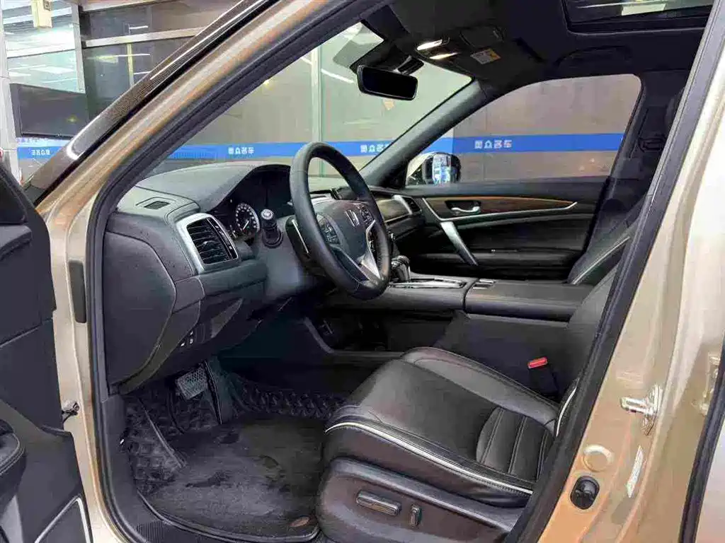 Honda UR-V — миниатюра 4