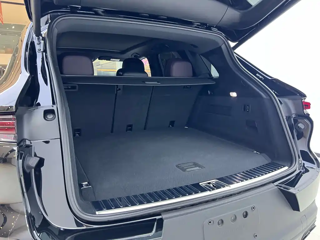 Porsche Cayenne Hybrid — миниатюра 23