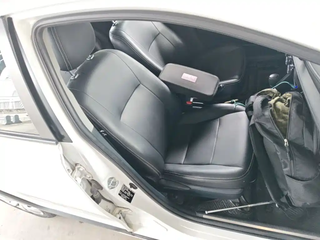 Toyota Yaris L — миниатюра 25