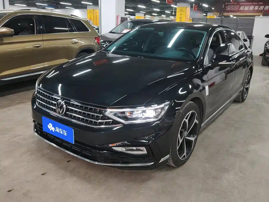 迈腾 2023款 200万辆纪念版 330TSI DSG领先型 2023