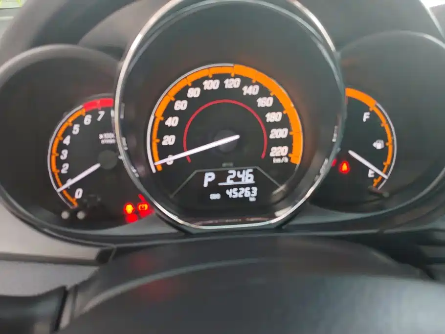 Toyota Yaris L — миниатюра 14
