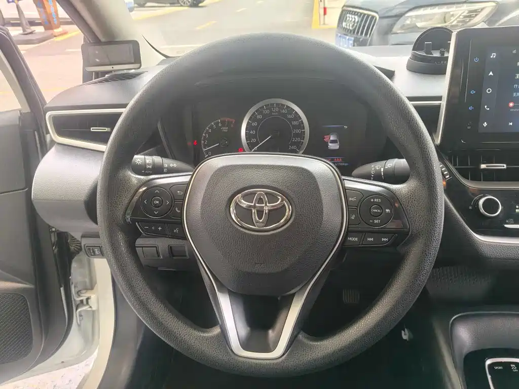 Toyota Corolla — миниатюра 14