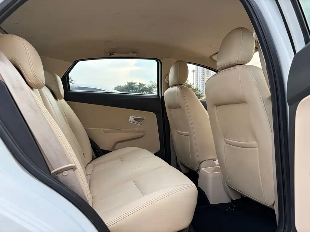 Chery Fengyun 2 — миниатюра 9