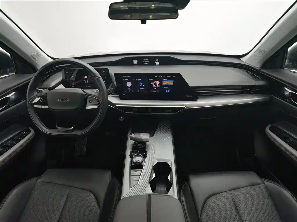 Changan Z6 2023 1.5T DCT