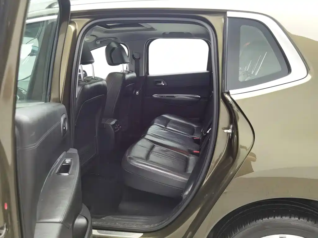 Peugeot 3008 — миниатюра 15