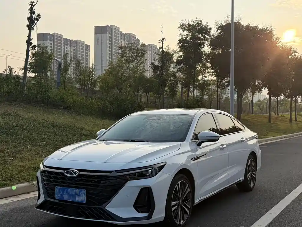 Chery Arrizo 8
