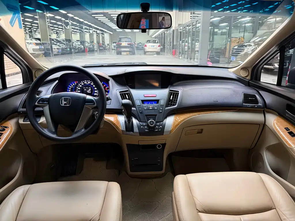 Honda Odyssey — миниатюра 7