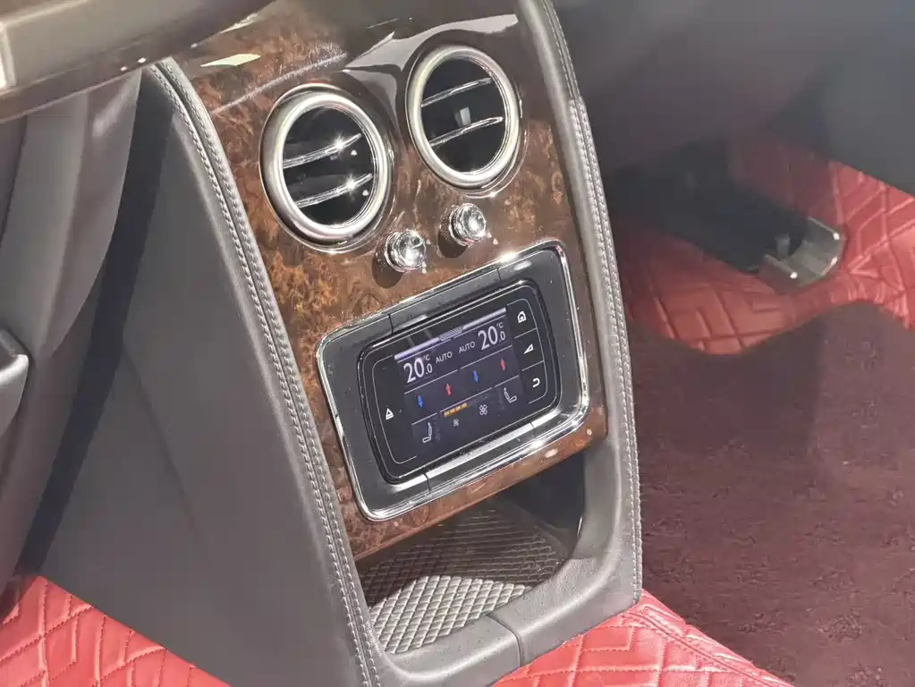 Bentley Flying Spur 2016 4.0T V8 Standard