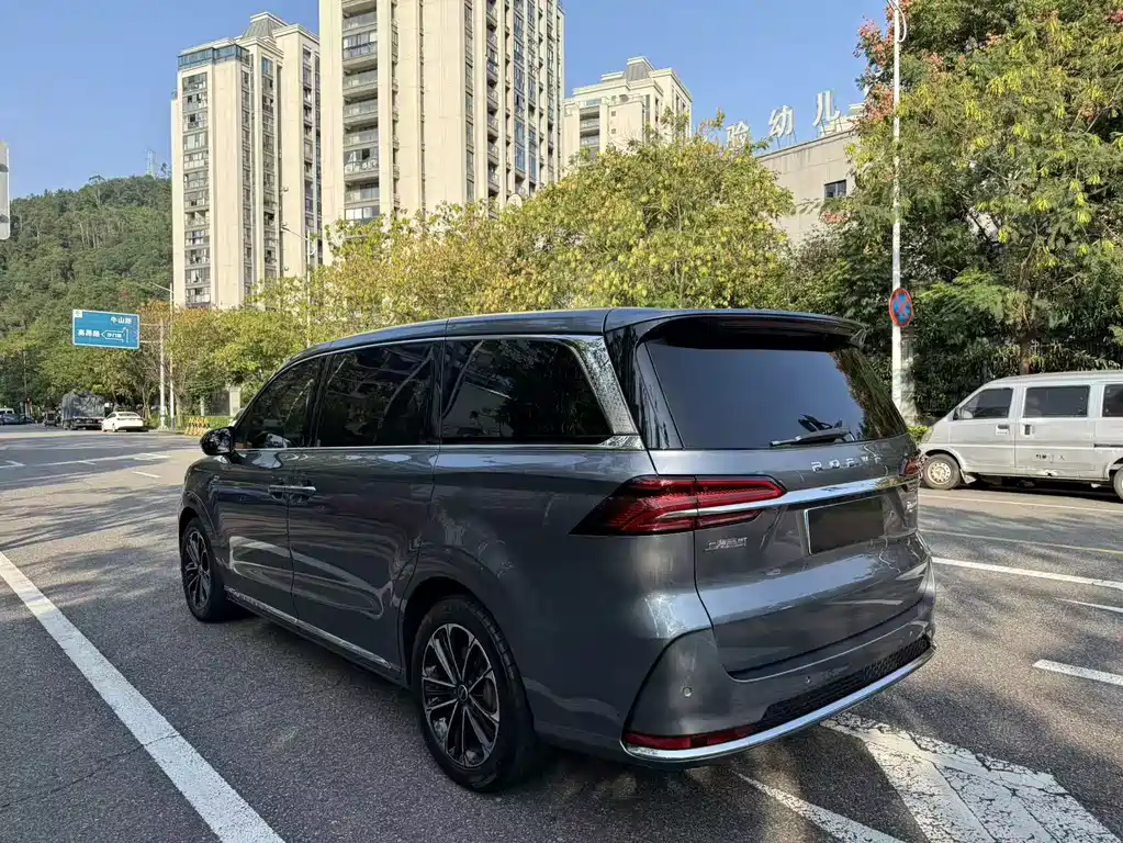 Roewe iMAX8 — миниатюра 4