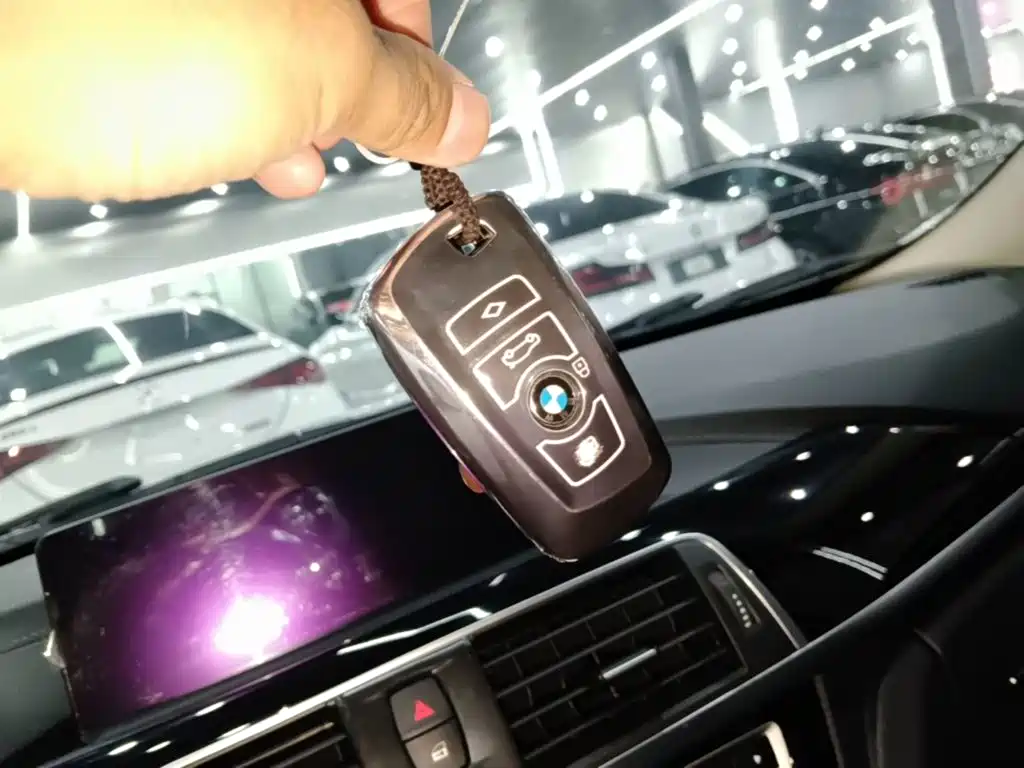 BMW 3 Series — миниатюра 9