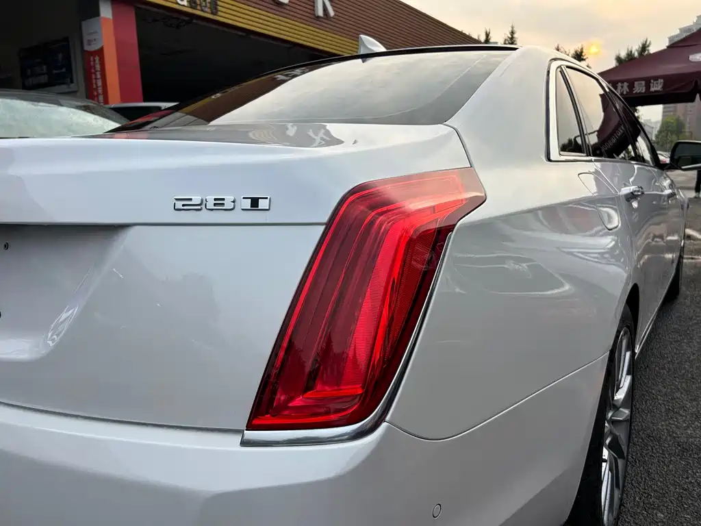 Cadillac CT6 — миниатюра 6