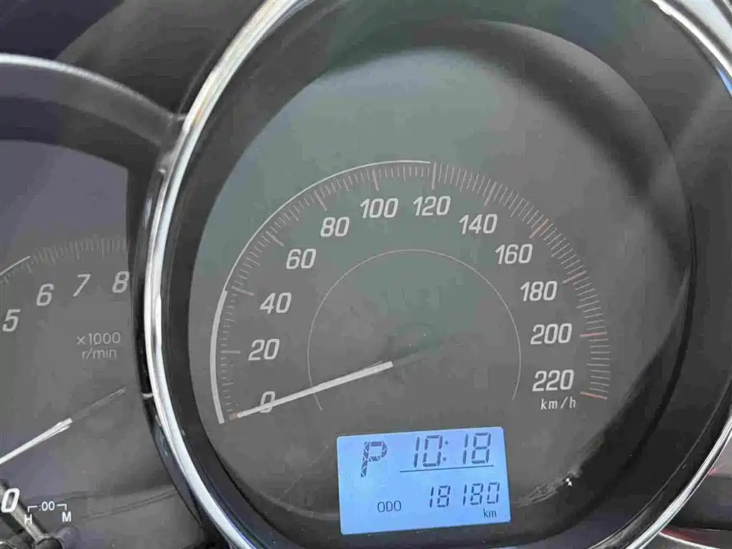 TOYOTA YARIS L ZHIXUAN