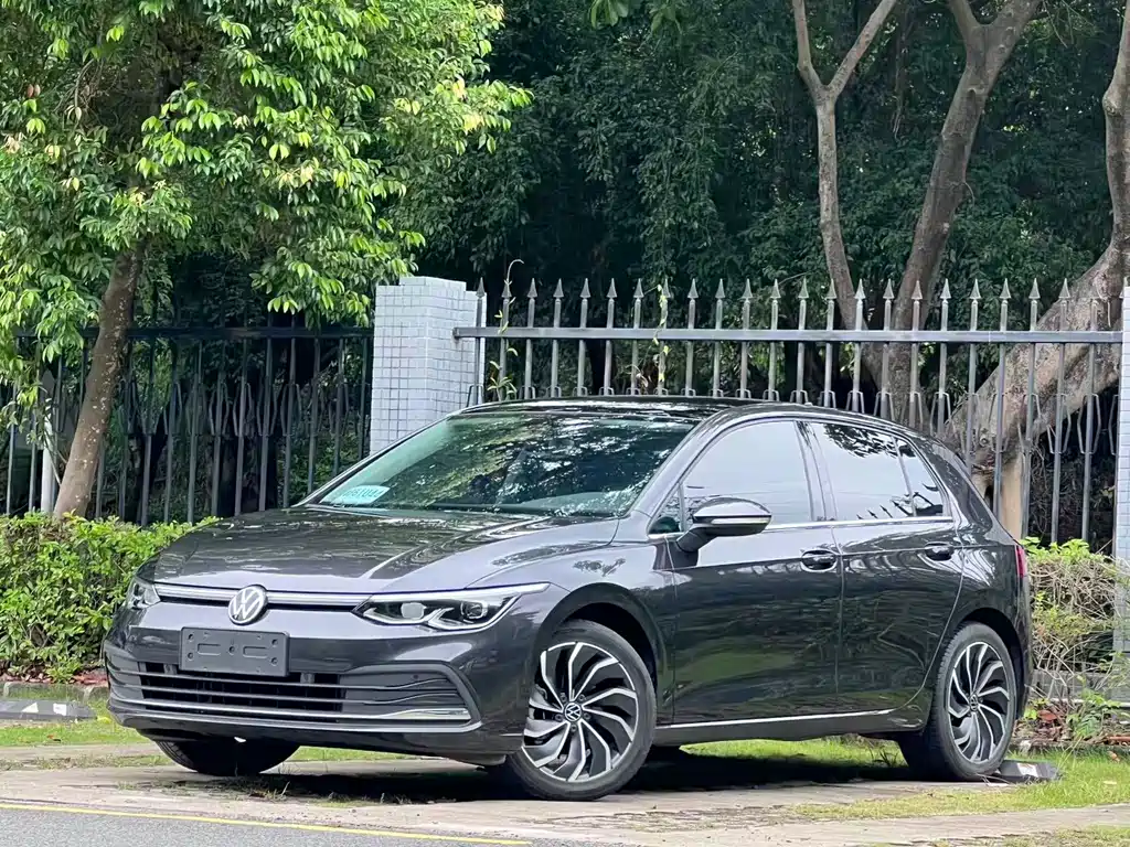 Volkswagen Golf 2022