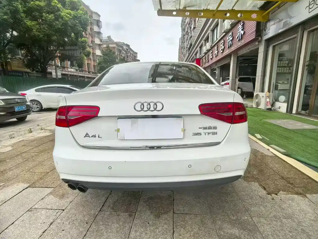 Audi A4L — миниатюра 8