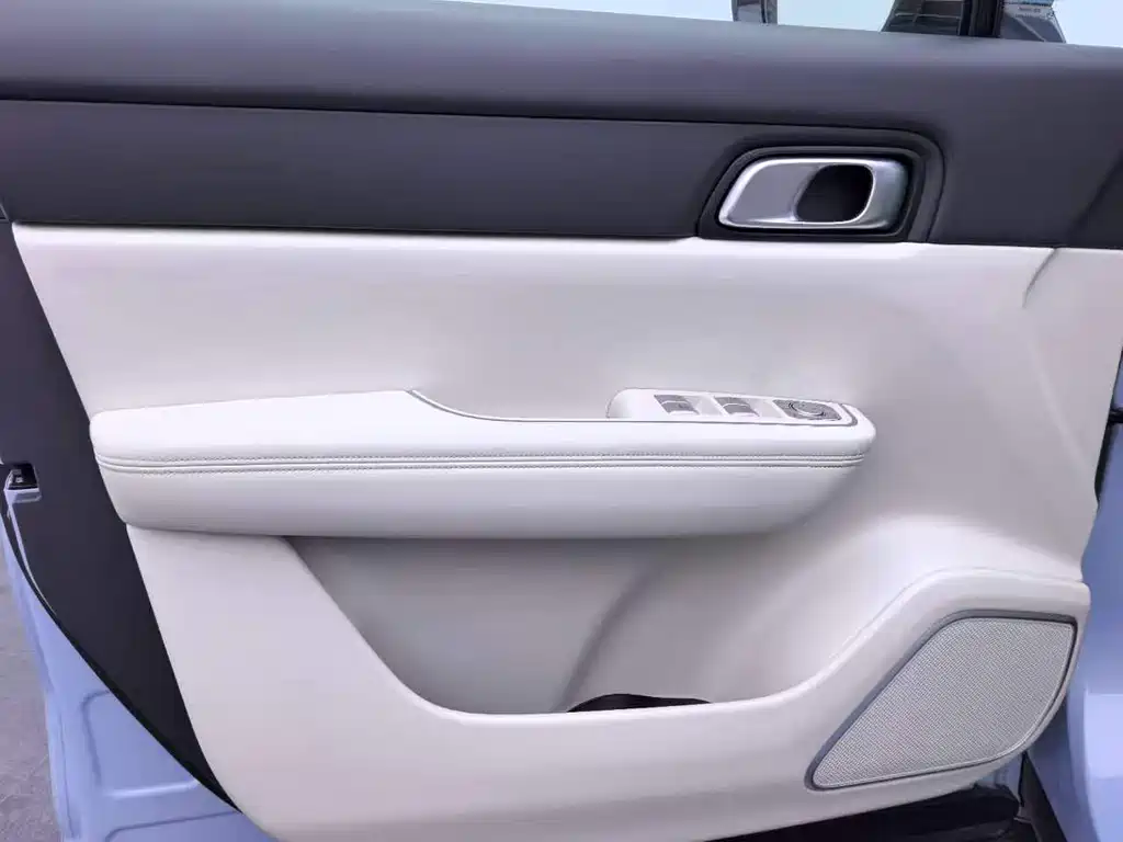 Li Auto Li ONE — миниатюра 7