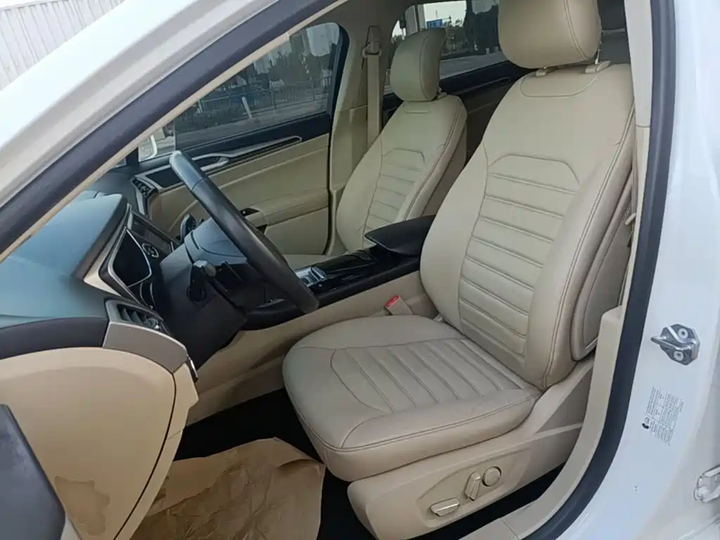 Ford Mondeo — миниатюра 15