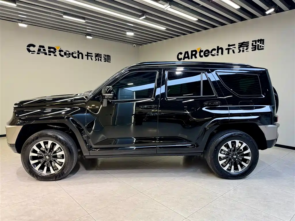 TANK TANK 700 NEW ENERGY