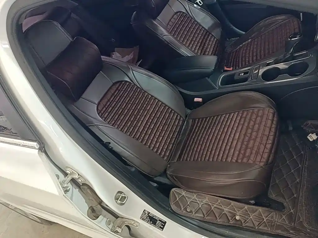 Chevrolet Cruze — миниатюра 25