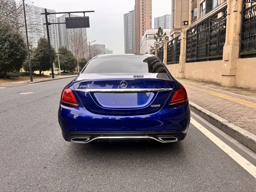Mercedes-Benz C-Class — миниатюра 8