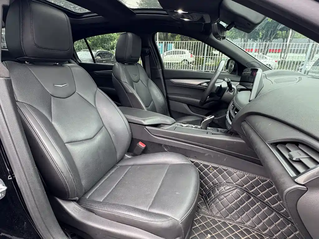 Cadillac CT5 — миниатюра 15