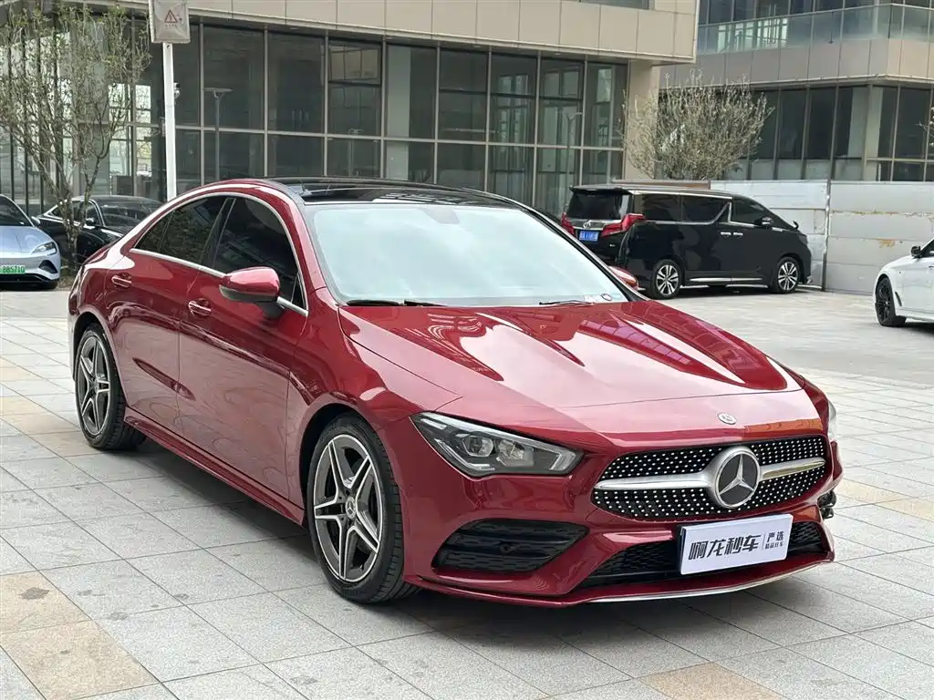 MERCEDES-BENZ CLA