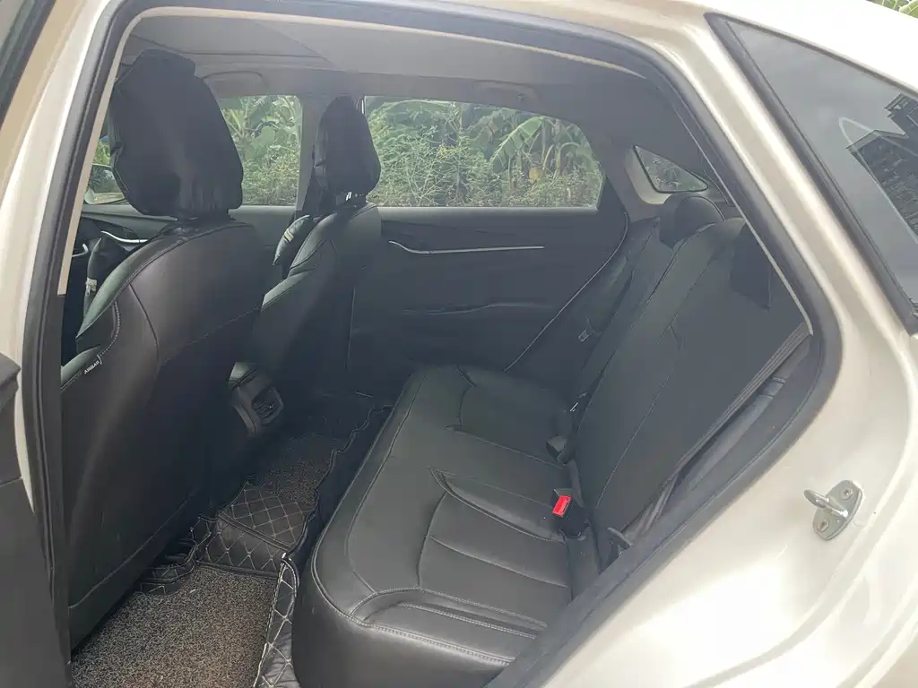 Buick Excelle — миниатюра 6