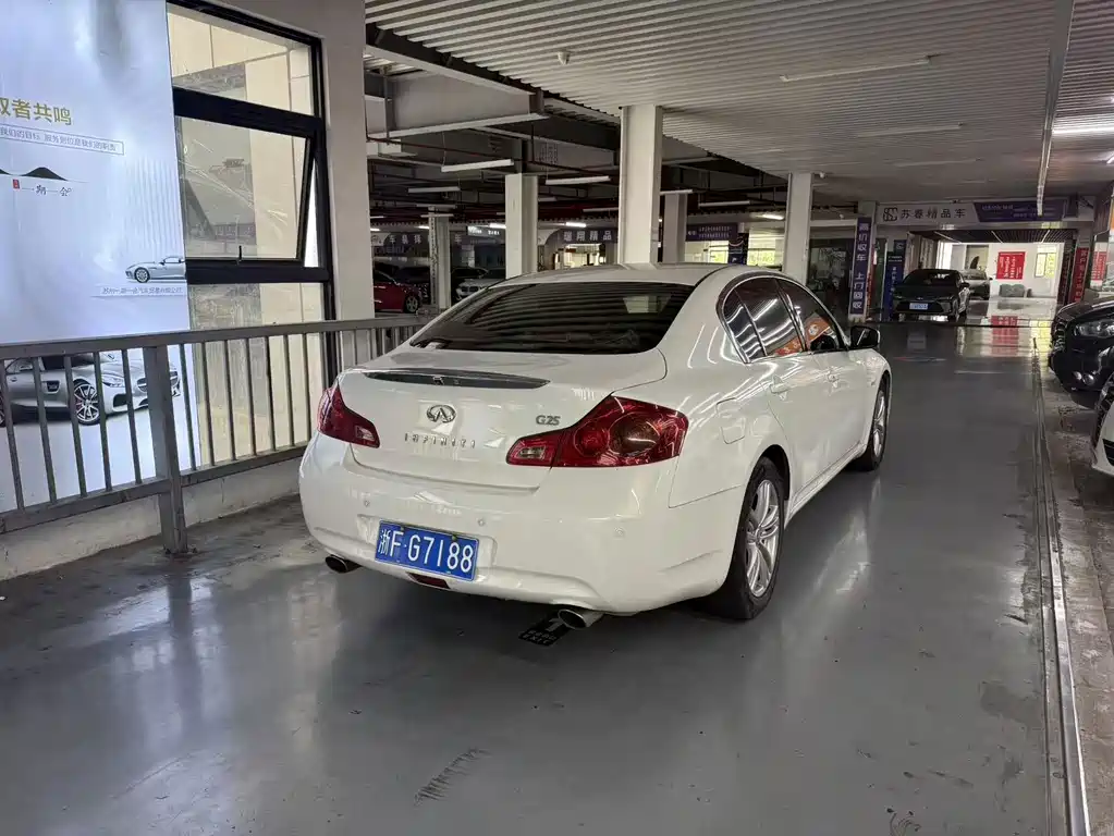 Infiniti G — миниатюра 7