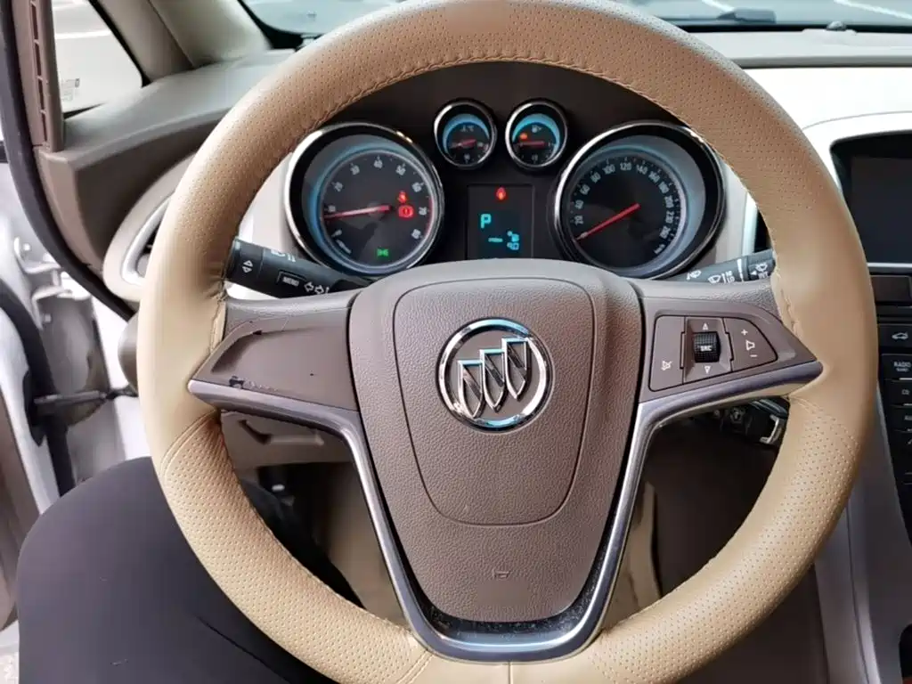 Buick Excelle — миниатюра 11