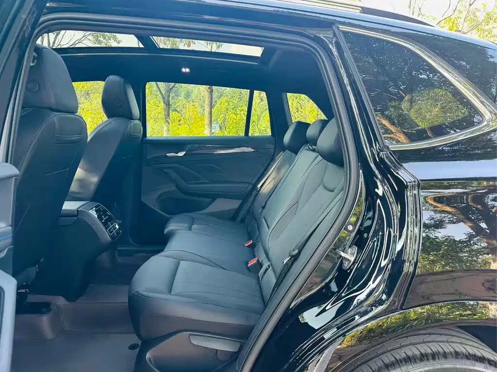 Volkswagen Tiguan L — миниатюра 8