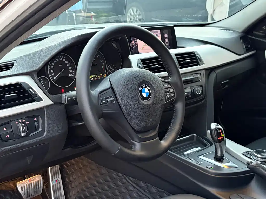 BMW 3 Series — миниатюра 4