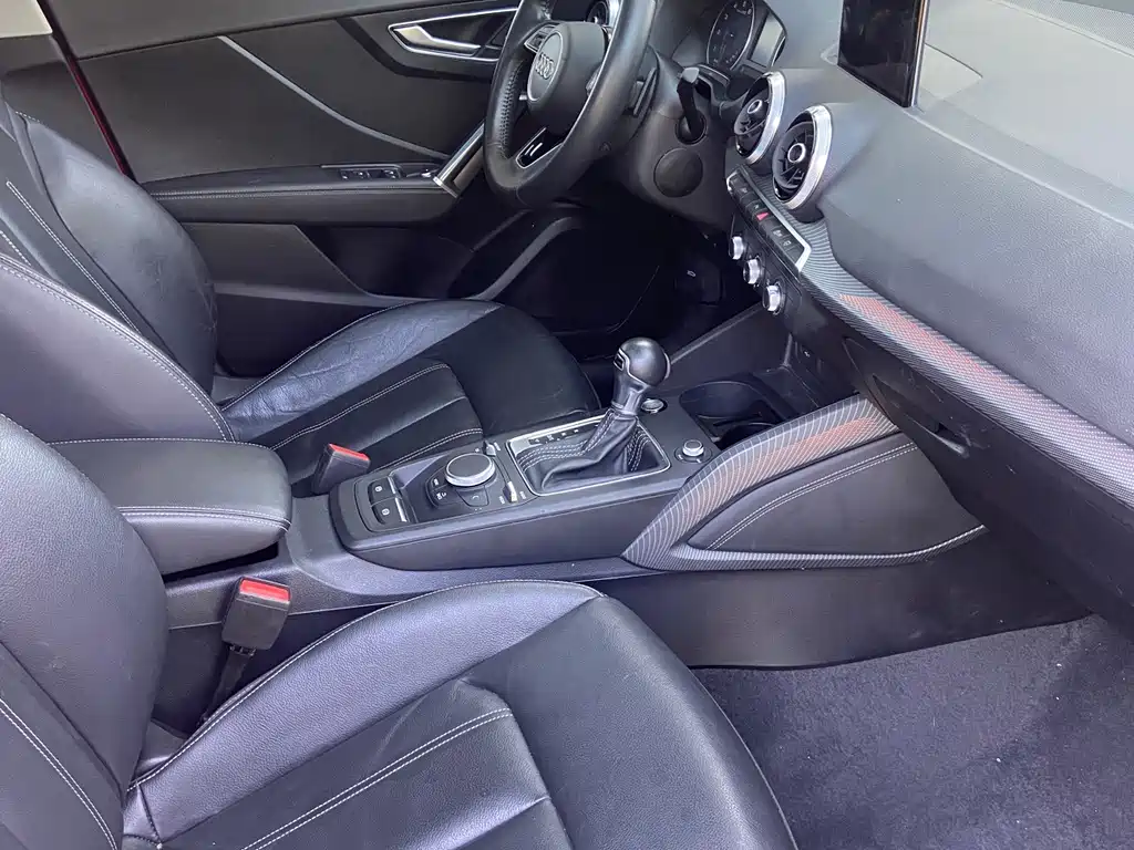Audi Q2L — миниатюра 8