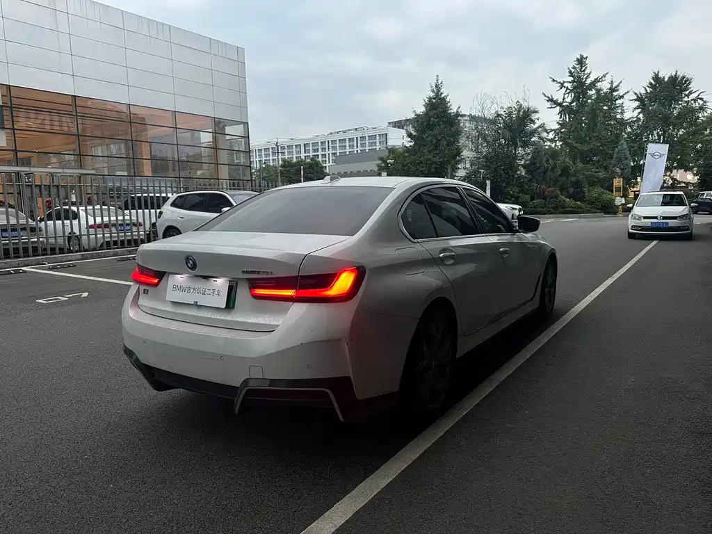 BMW i3 — миниатюра 5